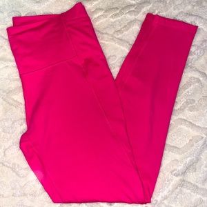 All In Motion Leggings🩷